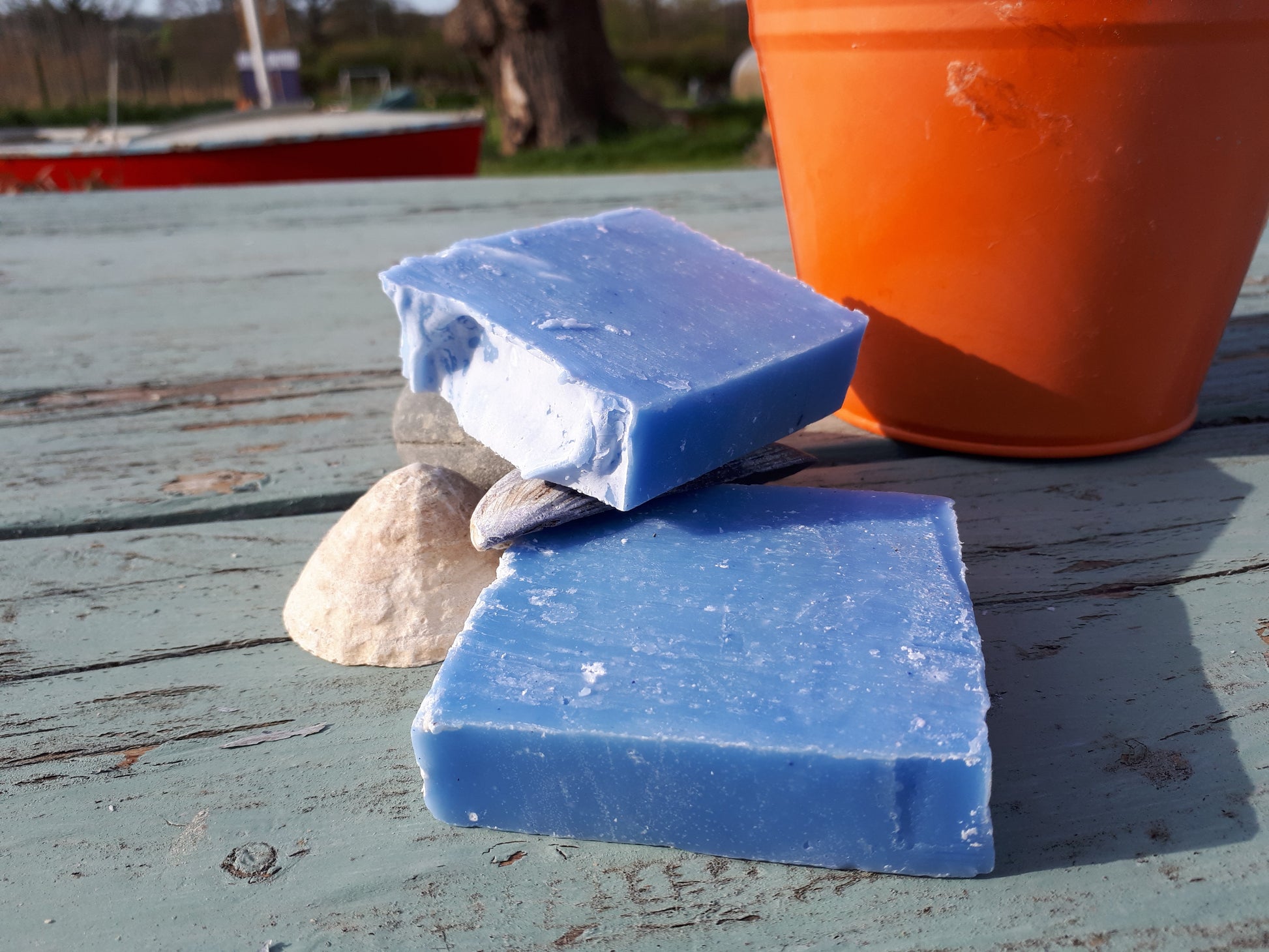 Handmade Sea Salt and Juniper Soap Naturally moisturising with a rich lather and subtle scent.