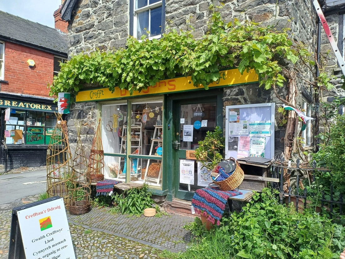 Dragons Craft Shop - Llanrhaeadr-ym-Mochnant